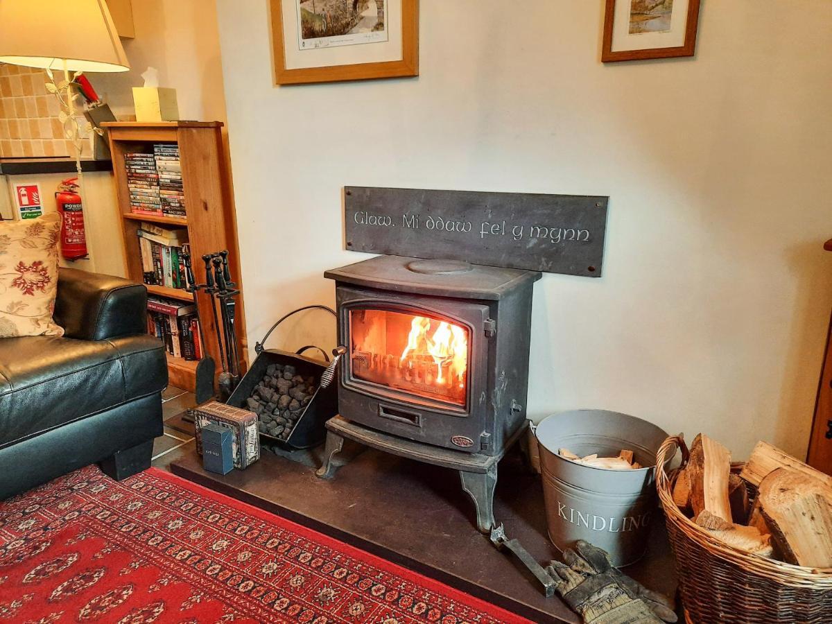 Bwthyn Ger Afon Riverplace Cottage Blaenau Ffestiniog Exterior foto